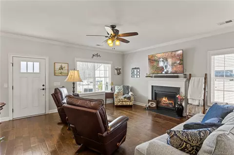 331 Avendell Dr, Easley, SC 29642 photo 4