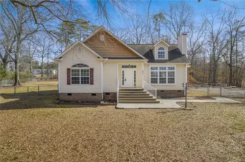 401 Norris Hwy, Central, SC 29630