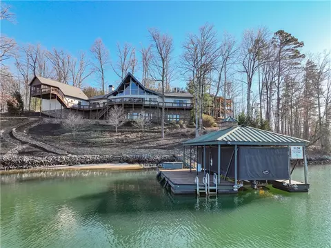 606 High View Ct, Seneca, SC 29672