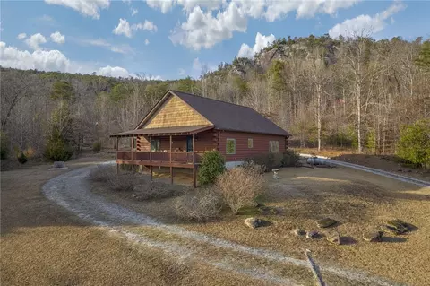 110 Charles Townes Ln, Pickens, SC 29671