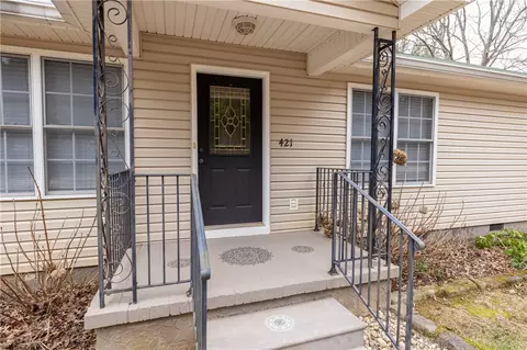 421 Hotrod Ln, Walhalla, SC 29691