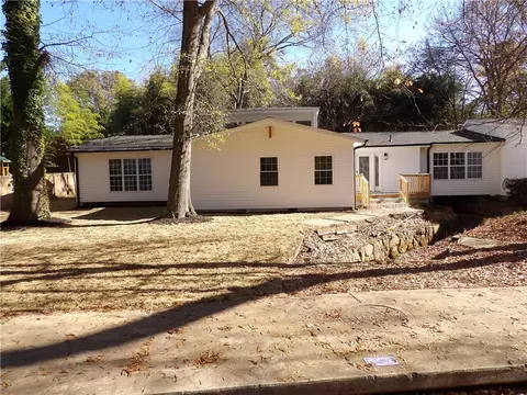 20 Meredith Ln, Greenville, SC 29607