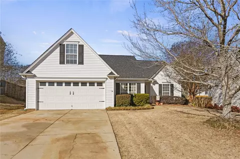 215 Crestwood Ct, Easley, SC 29642