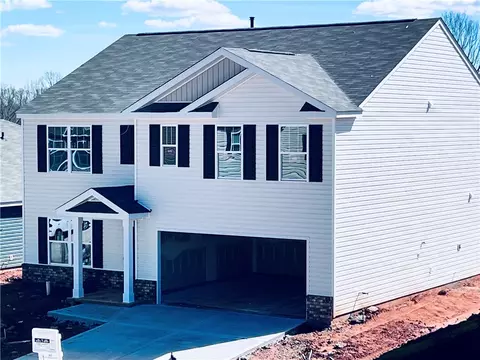 106 Ashwood Way, Easley, SC 29640