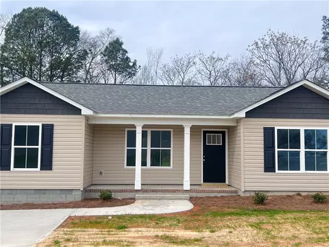 2 Black St # B, Honea Path, SC 29654