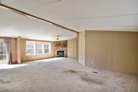 196 Harbor Crest Dr, Waterloo, SC 29384 photo 3