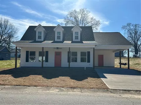 305 W Broad St, Iva, SC 29655