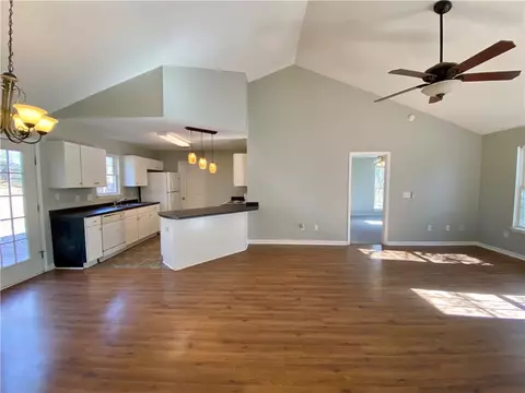 114 Morning Glory Pl, Pendleton, SC 29670 photo 2