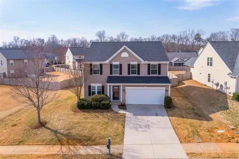 126 Young Harris Dr, Simpsonville, SC 29681