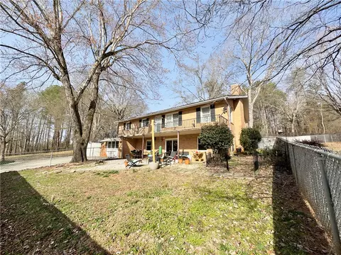 315 Gilstrap Dr, Liberty, SC 29657