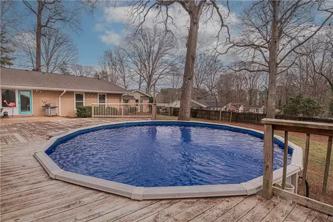 104 Robinall Dr, Easley, SC 29642 photo 8