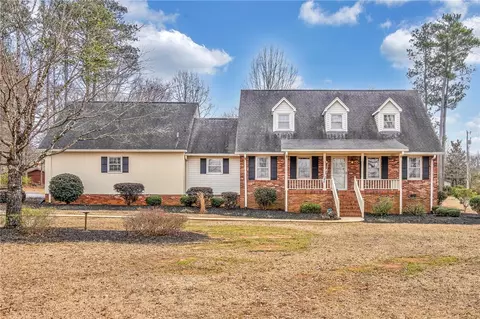 65 Cambridge Rd, Clinton, SC 29325