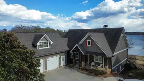 974 Lightwood Rd, Hartwell, GA 30643
