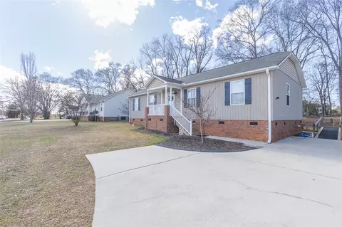 1519 E Calhoun St, Anderson, SC 29621