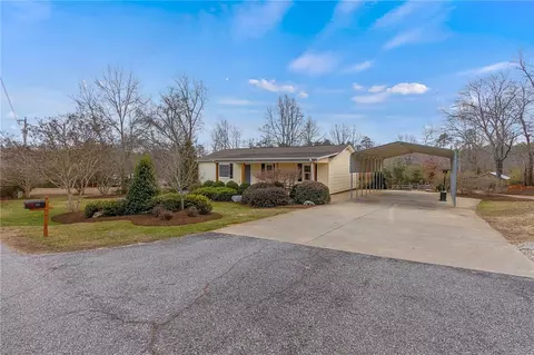 229 Lost Valley Rd, Pickens, SC 29671 photo 3