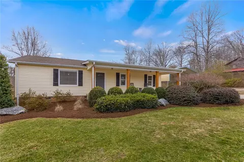 229 Lost Valley Rd, Pickens, SC 29671 photo 2