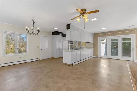 622 Johnson St, Pickens, SC 29671 photo 8