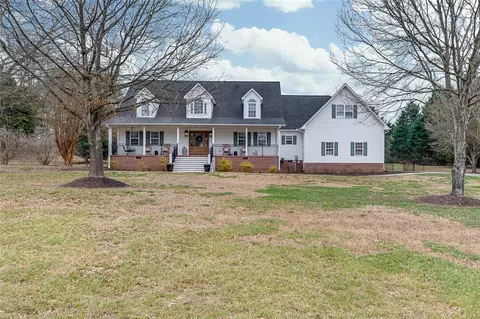 208 Wren Crossing Ln, Easley, SC 29642