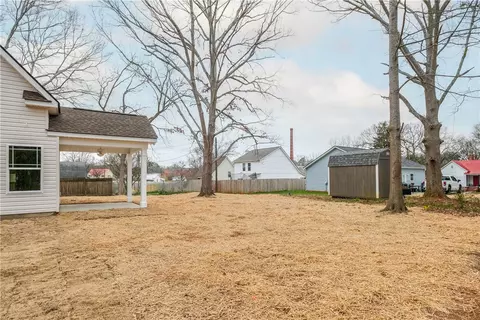 2 W 2nd St, Williamston, SC 29697 photo 27