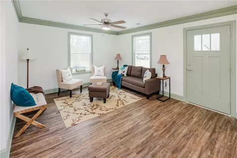 2 W 2nd St, Williamston, SC 29697 photo 3