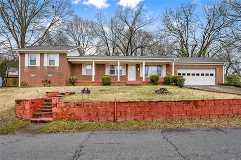 209 Shaw St, Clemson, SC 29631 photo 2