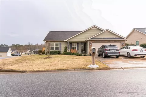 110 Tropical Way, Anderson, SC 29621