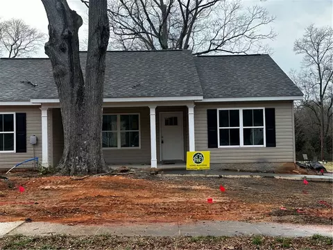 216 S Main St, Honea Path, SC 29654