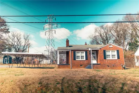 110 Bent Bridge Rd, Greenville, SC 29611