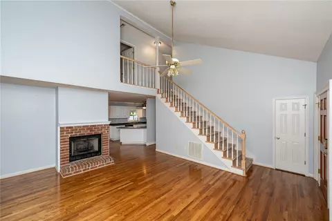 111 Highbourne Ct, Easley, SC 29642 photo 5