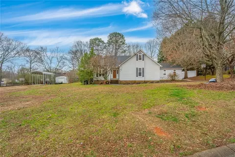 111 Highbourne Ct, Easley, SC 29642 photo 2