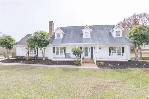 124 Dustin St, Easley, SC 29642