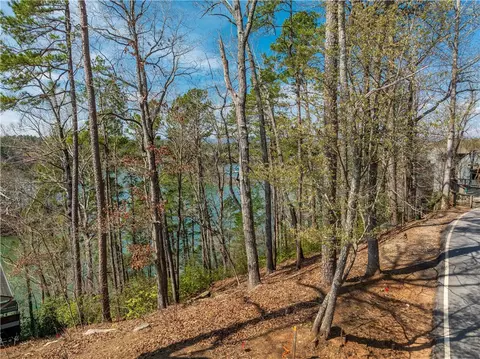 65 Mainsail Dr, Salem, SC 29676