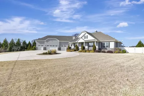 6 Shady Brook Ln, Greenville, SC 29615