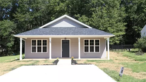 24 Knight St, Williamston, SC 29697