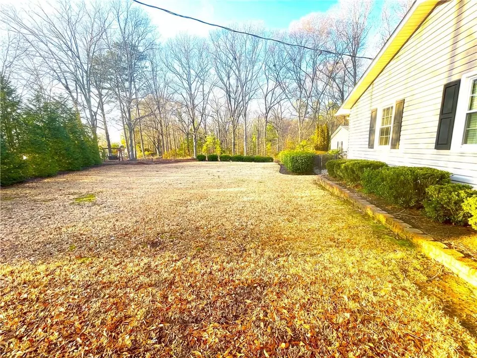 108 Tribble St, Honea Path, SC 29654 24 Photos Movoto