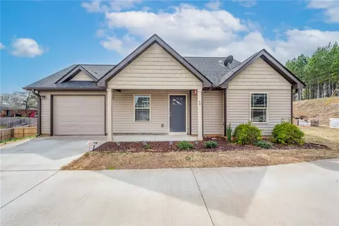 49 Pamela Dr, Greenville, SC 29611