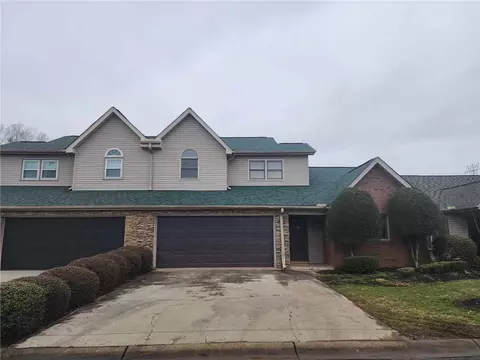 104 C Pinnacle Ln, Easley, SC 29642