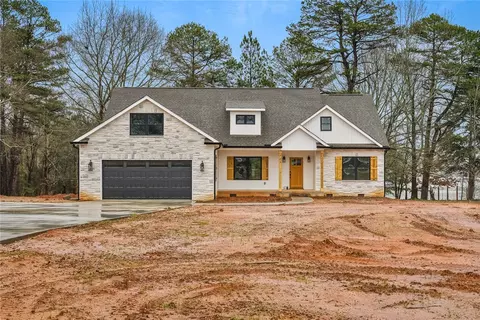725 Coneross Creek Rd, Seneca, SC 29678