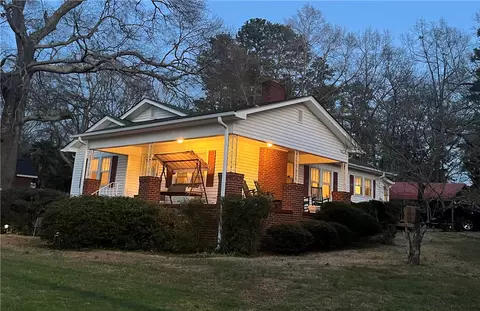 601 River St, Belton, SC 29627