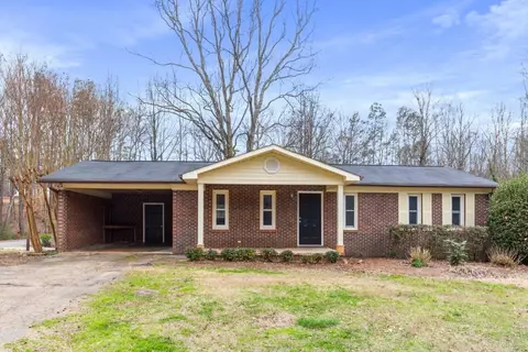 987 Avondale Dr, Seneca, SC 29672