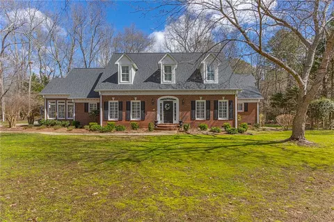 712 Brown Ave, Belton, SC 29627