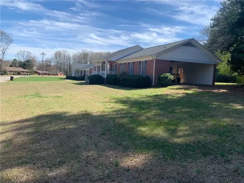 701 Pinewood Dr, Pendleton, SC 29670 photo 3