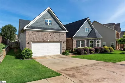 105 Fort Dr, Simpsonville, SC 29681