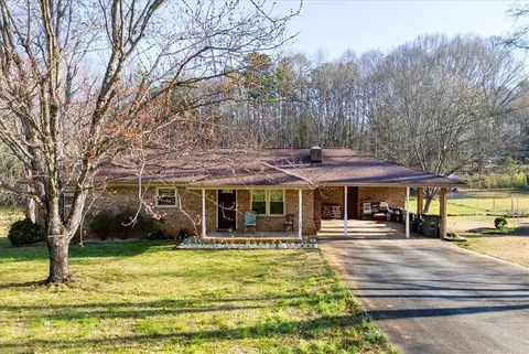 108 Brown St, Westminster, SC 29693