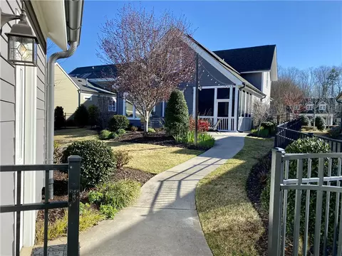 505 Pershing Ave, Clemson, SC 29631 photo 2