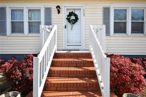 117 Cedar Cir, Easley, SC 29642 photo 4