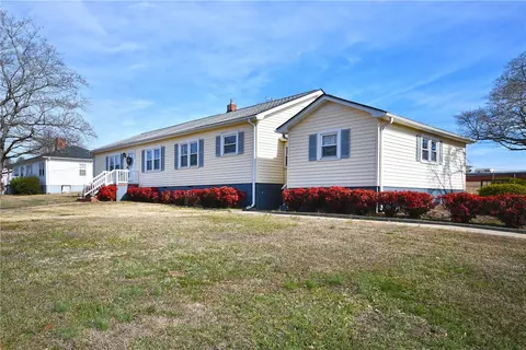 117 Cedar Cir, Easley, SC 29642 photo 3