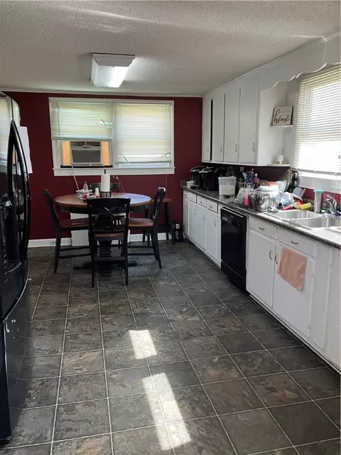 208 S 2nd St, Easley, SC 29640 photo 5