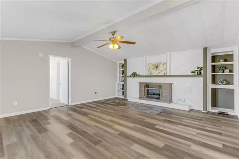 832 N Old Pendleton Rd, Liberty, SC 29657 photo 9