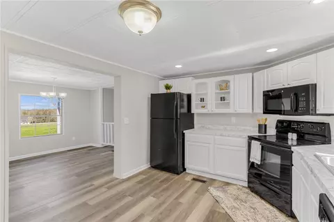 832 N Old Pendleton Rd, Liberty, SC 29657 photo 13